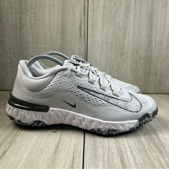 NEW Nike Alpha Huarache Elite 4 Grey Turf Softball dv0496-002 Women’s Size 8 - Picture 3 of 10